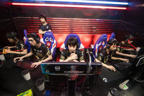 無處不在的 無處不在的